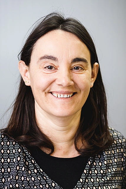 Portrait de Stéphanie HALLIER